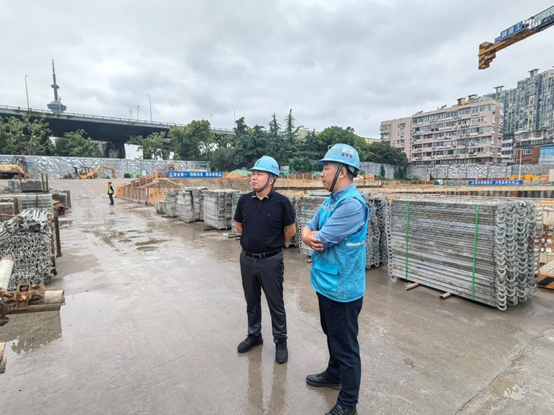 宏嘉公司領(lǐng)導(dǎo)葉明武同志一行國慶期間赴一線檢查指導(dǎo) 安全生產(chǎn)與文明施工