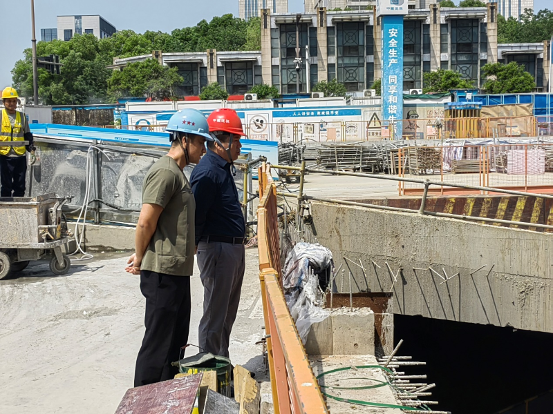 五一慰問暖人心，安全督導(dǎo)促發(fā)展